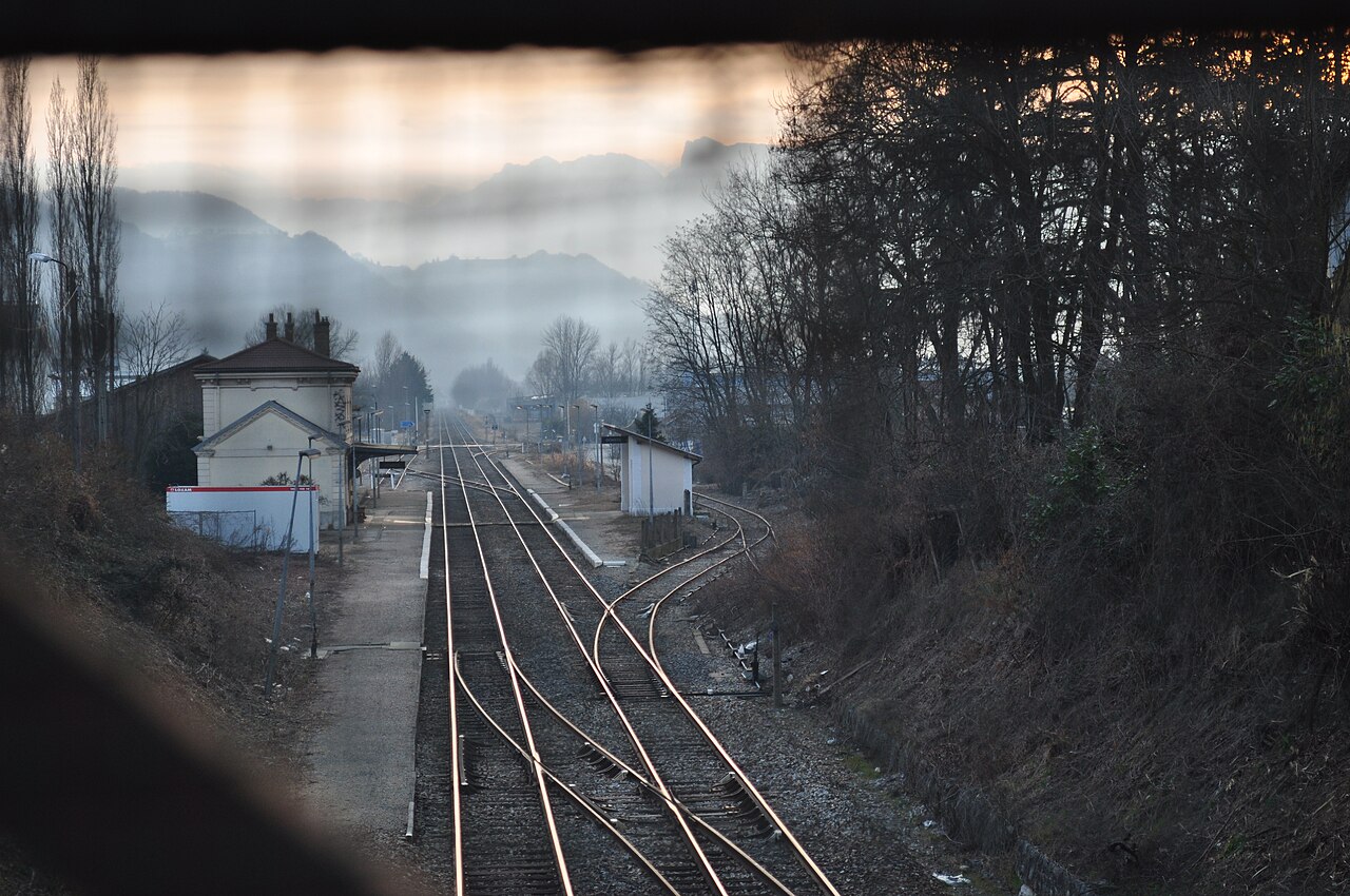 Gare de Domène (5473846765)