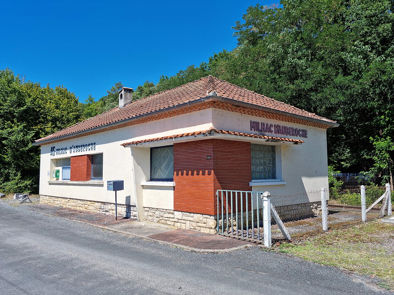 BV de Milhac-d'Auberoche (1) par Cramos
