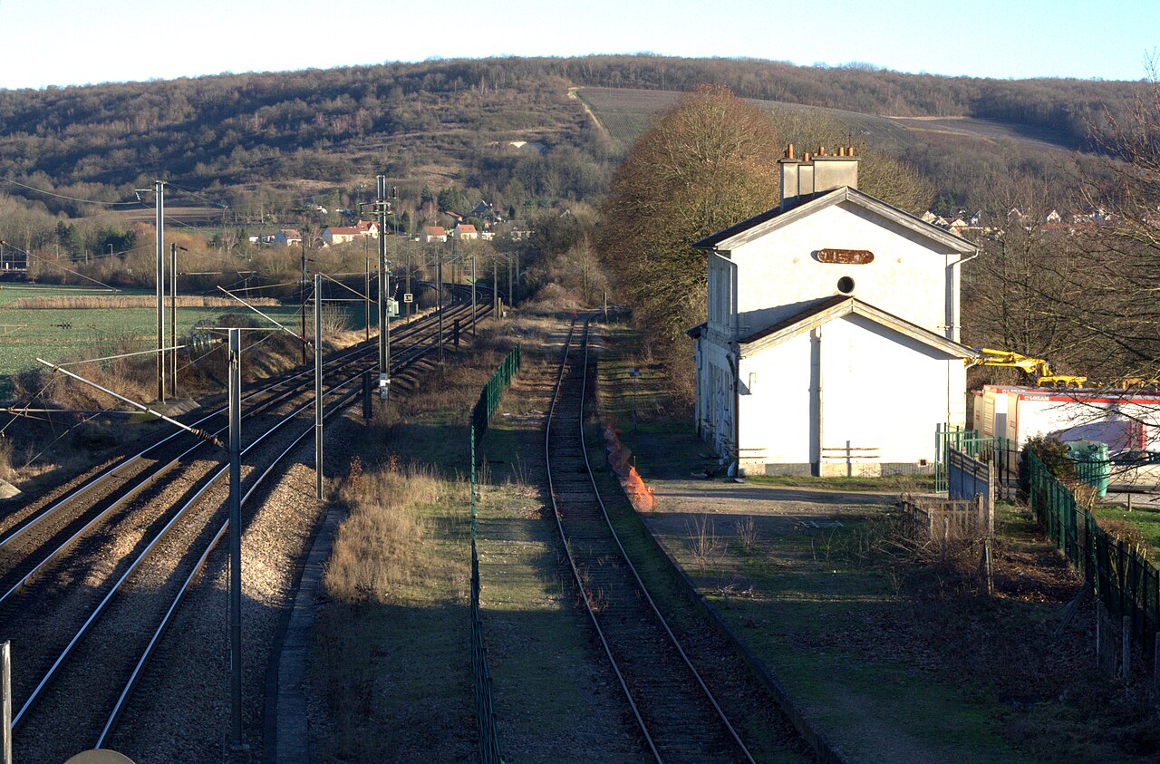 Gare de Mézy-Moulins - Voies