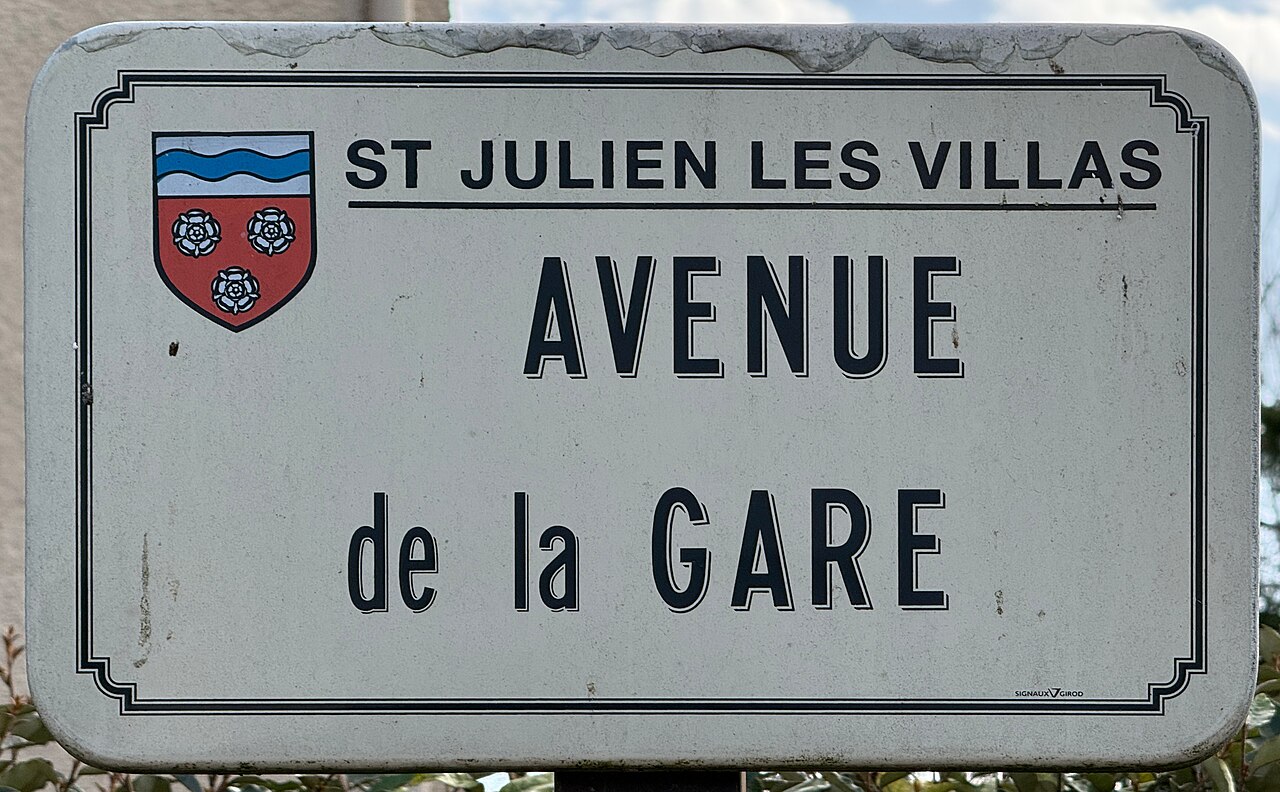 Plaque Avenue Gare - Saint-Julien-les-Villas (FR10) - 2026-02-27 - 1