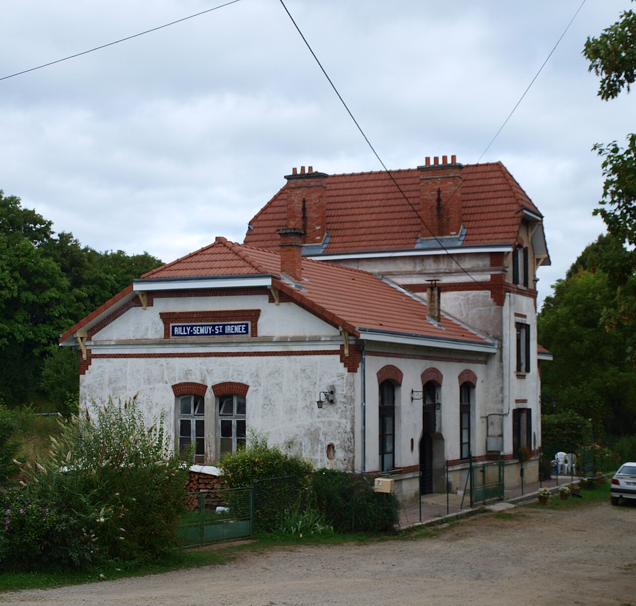 Rilly-aux-Oies-FR-08-gare-01
