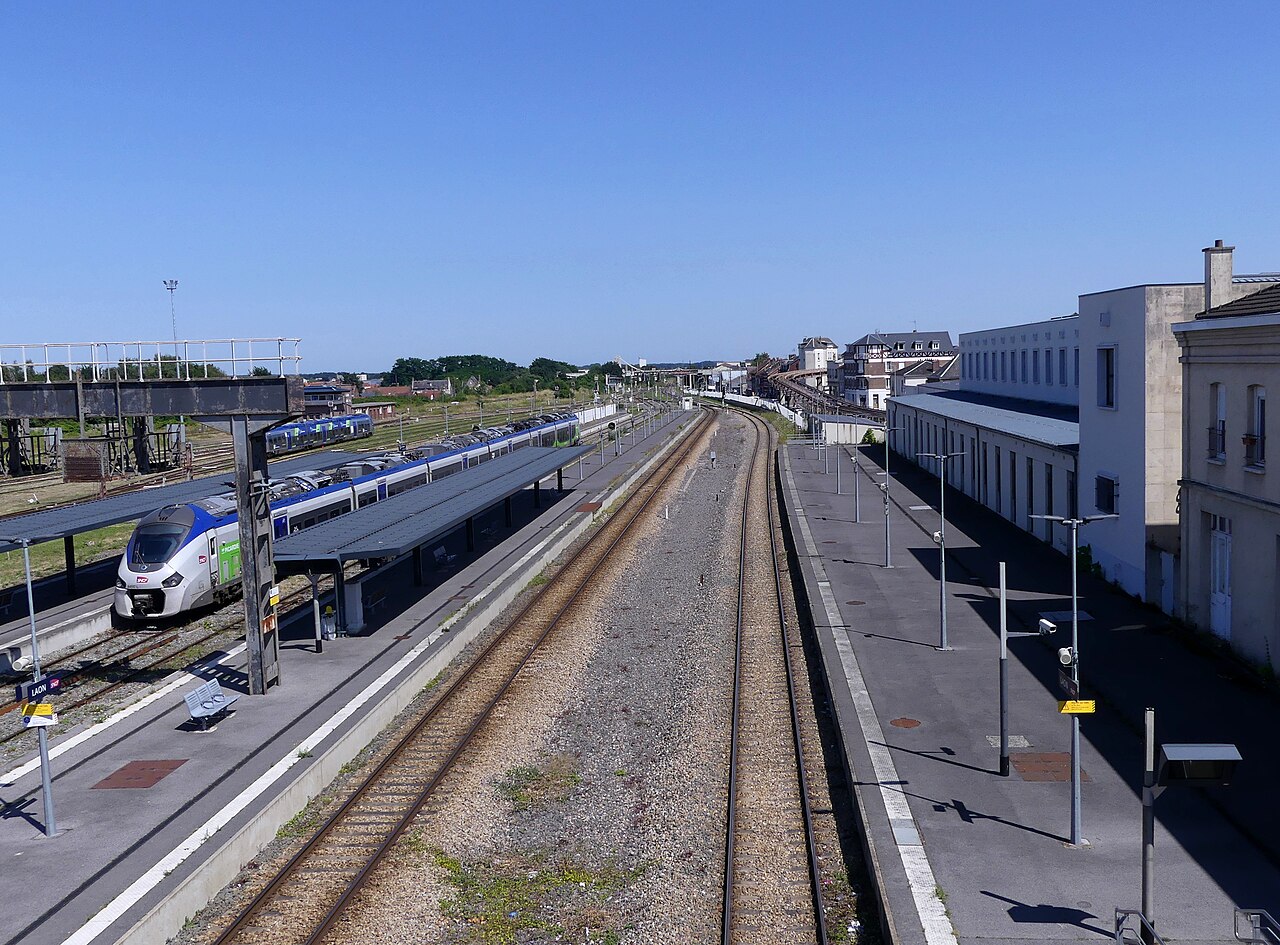 Quais et voies Gare de Laon (juillet 2024)