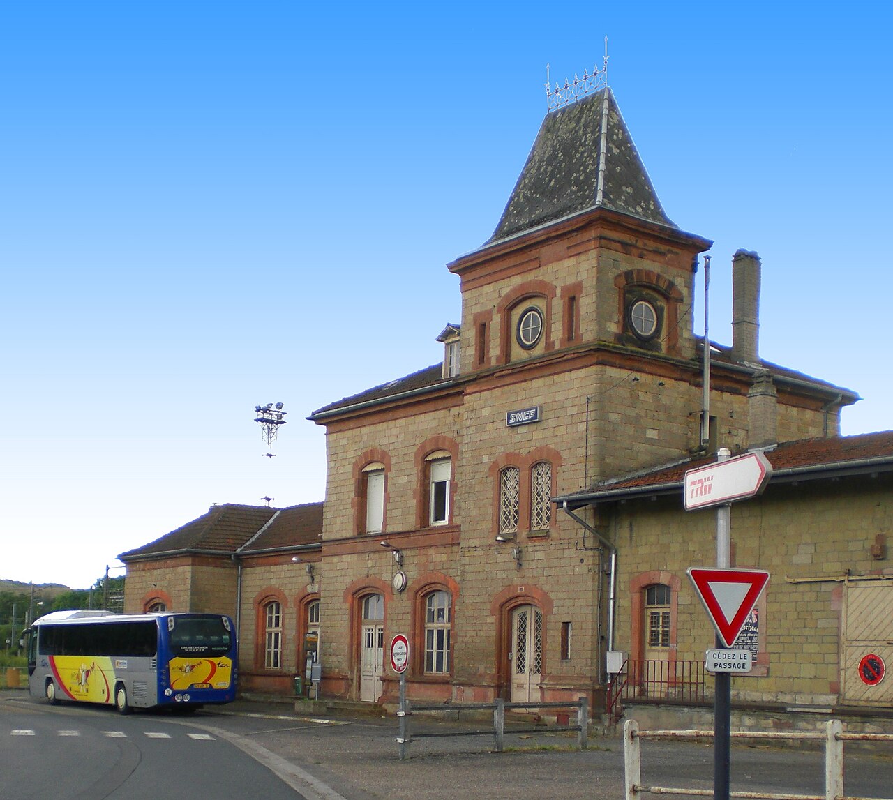 Bahnhof Bouzonville Strasse