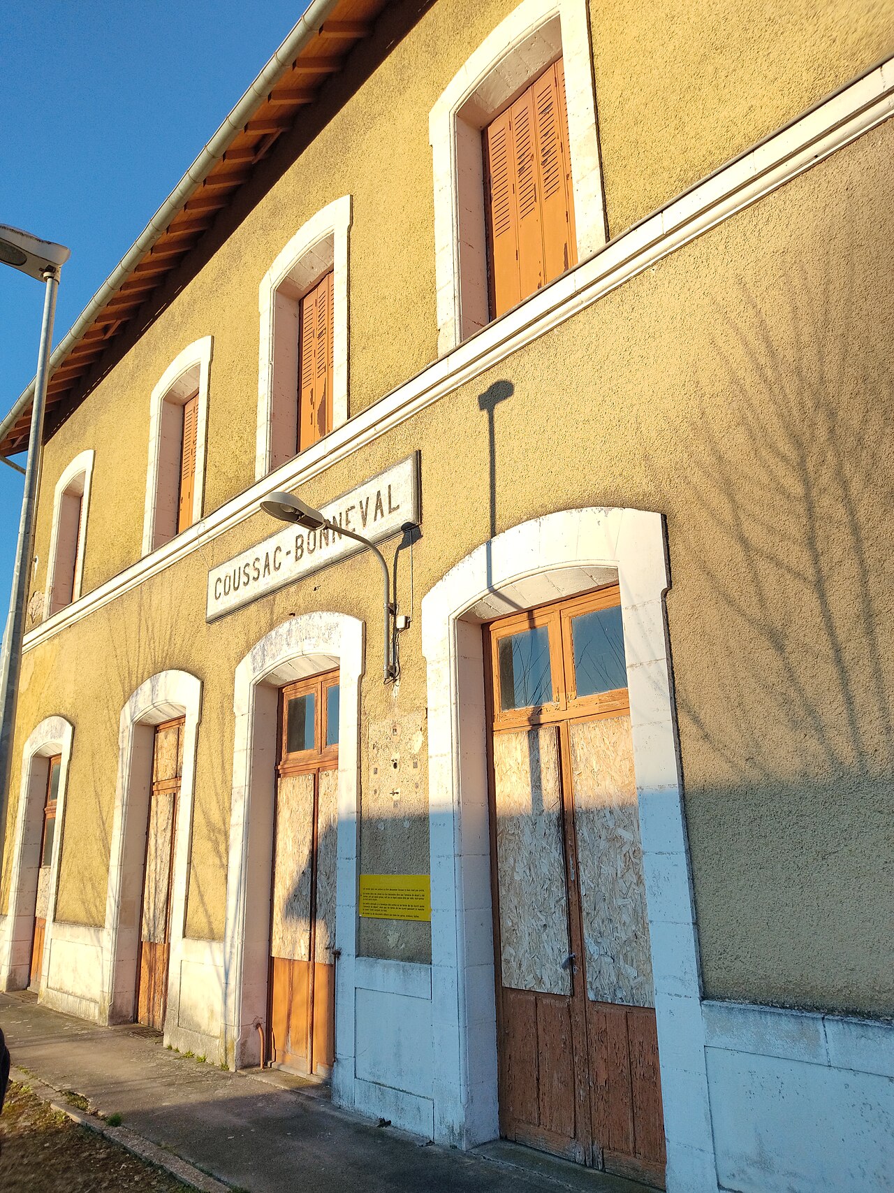 Gare Coussac-Bonneval