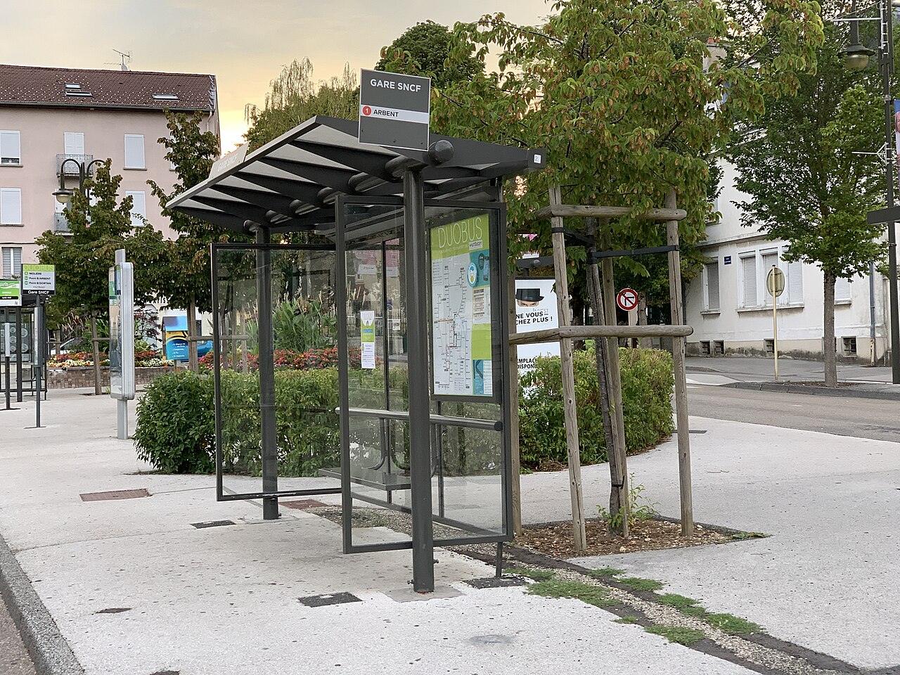 Arrêt bus Gare SNCF Oyonnax 2
