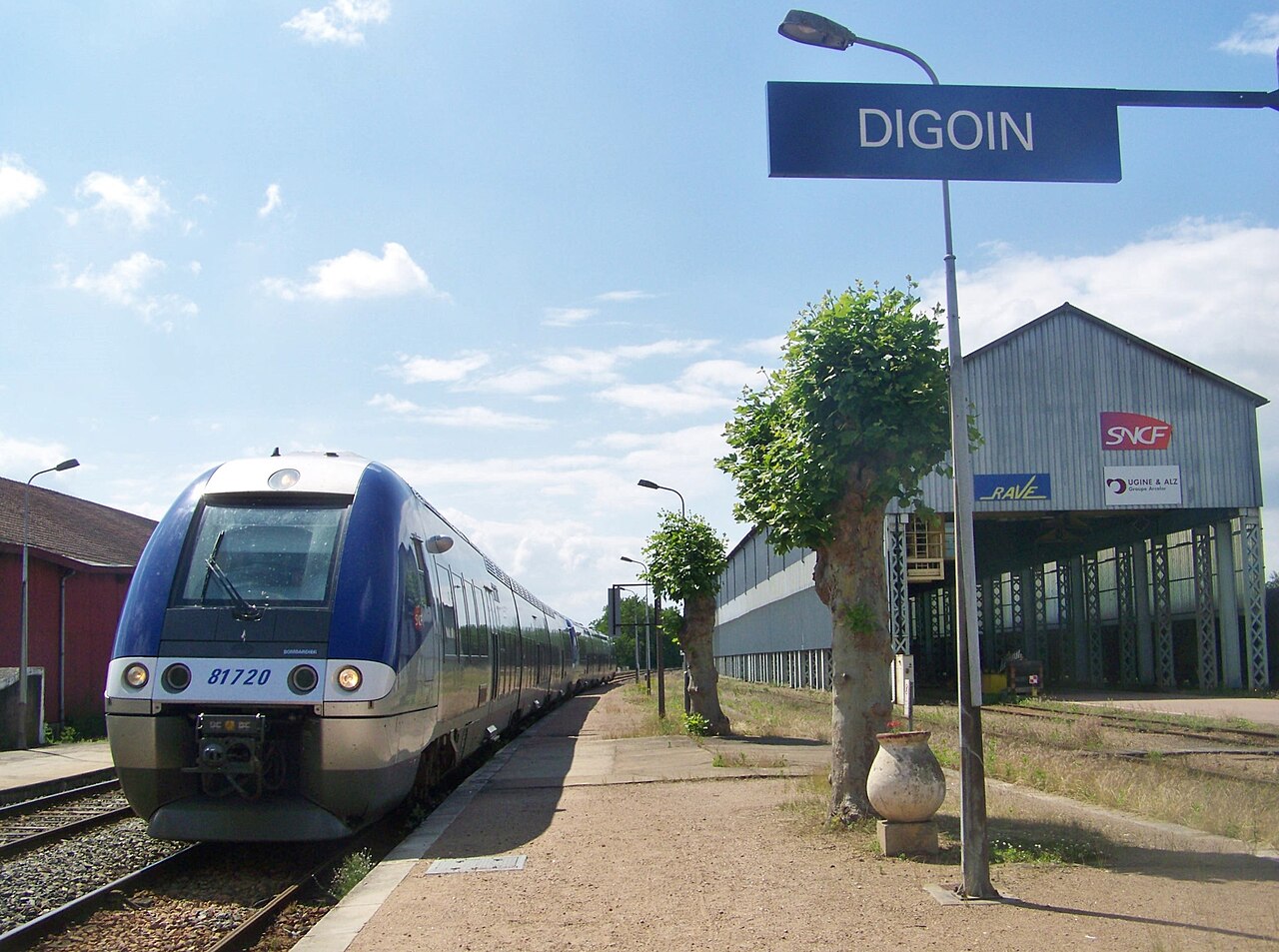 TER à Digoin (2010)