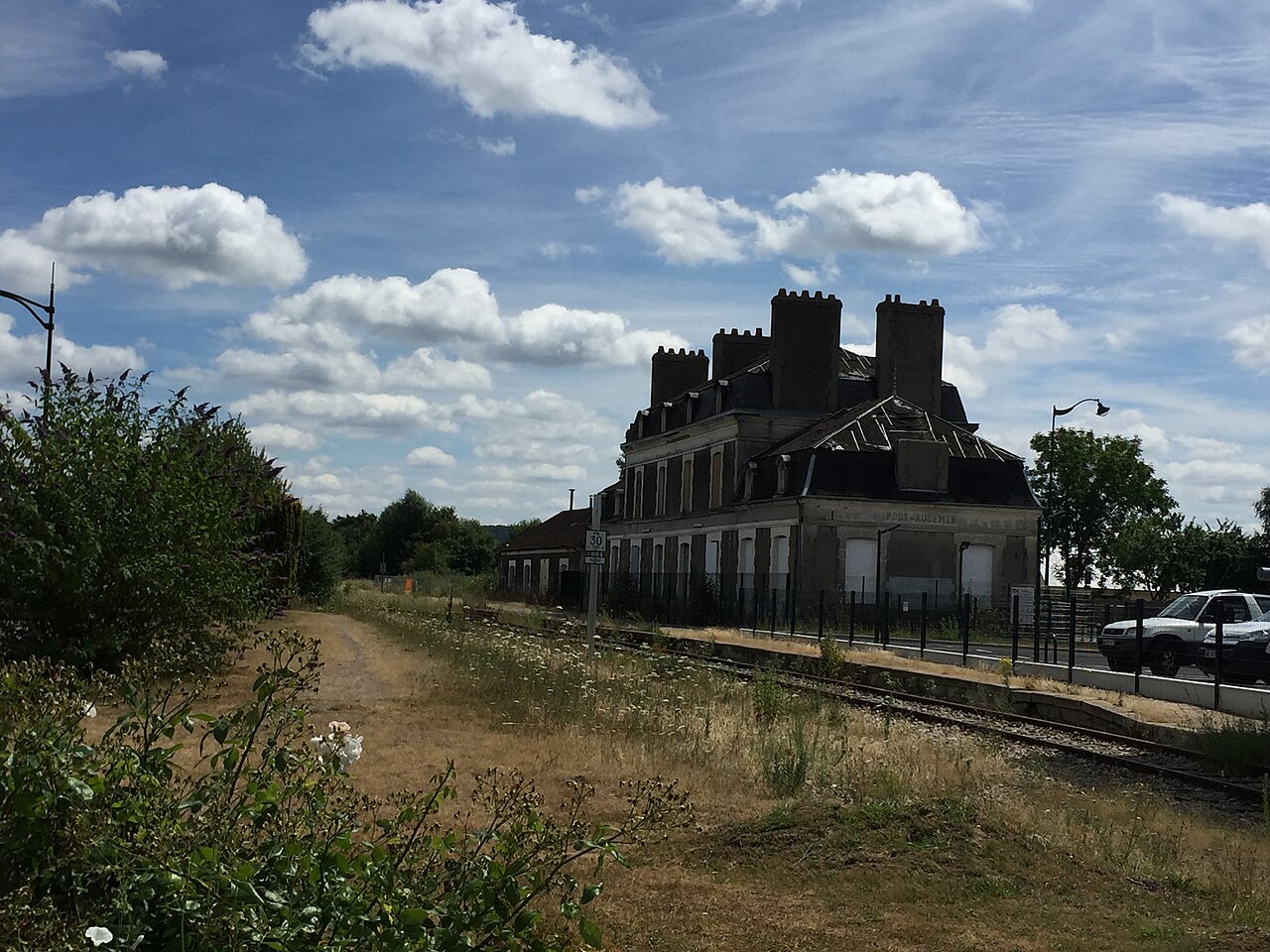 Gare de Pont-Audemer JUL2016 02