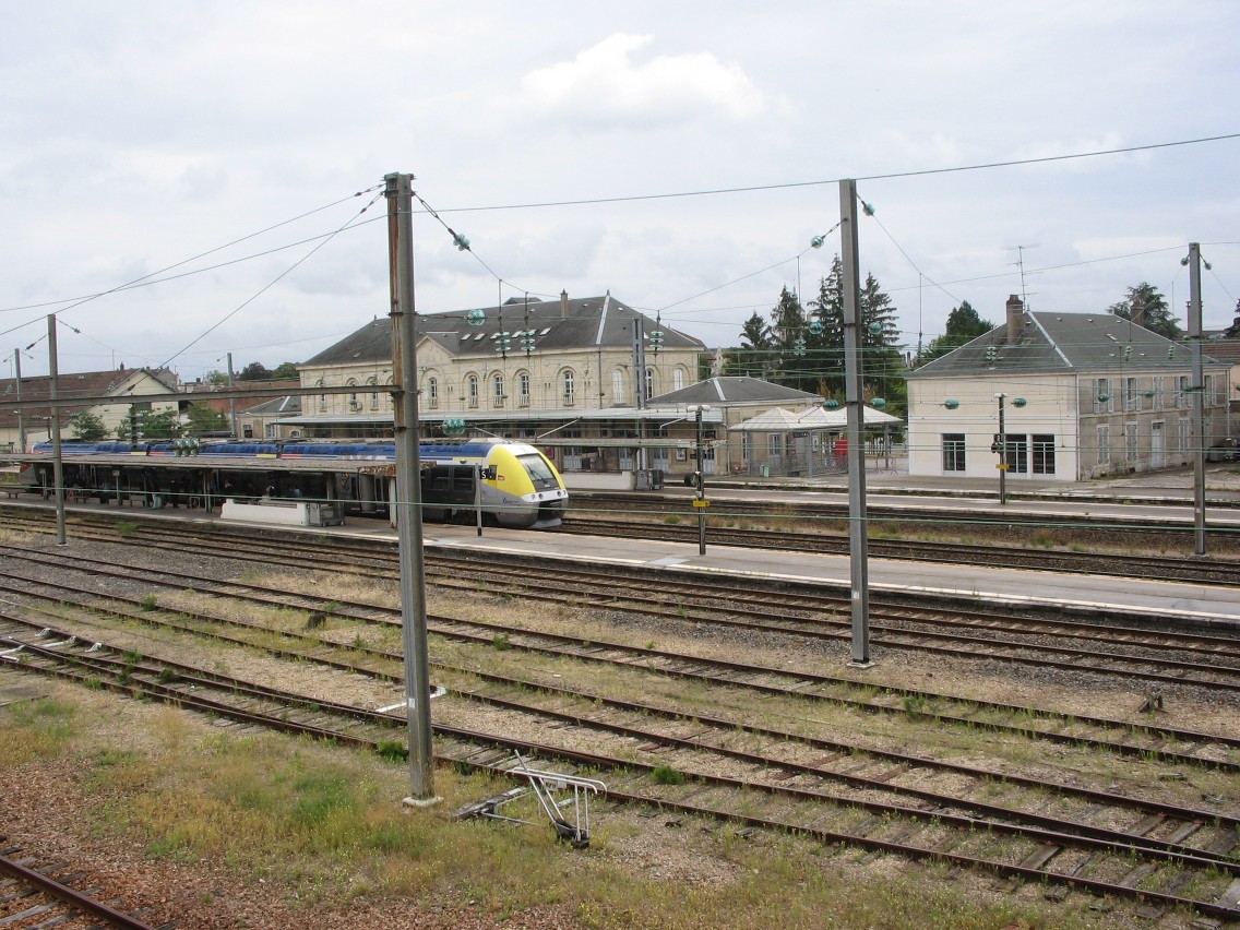 AR gare Dole, 39