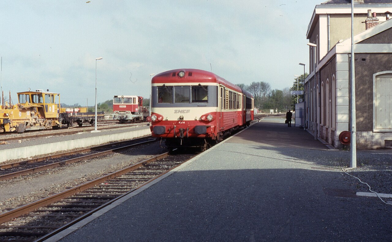 02.05.92 Courtalain-St-Pellerin X 4314 & X 8310