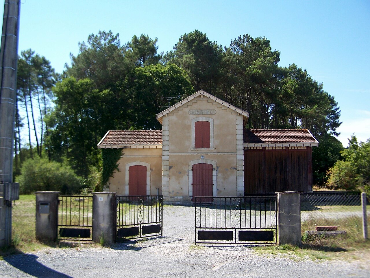 Cabanac-et-Villagrains Ancienne gare